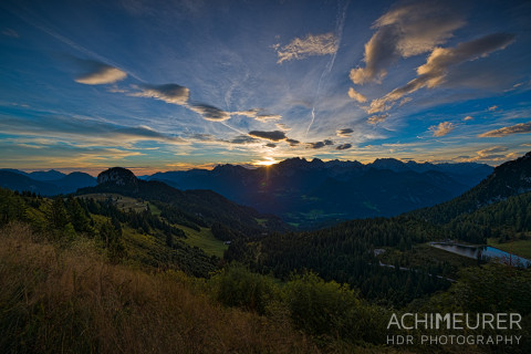 Sonnenaufgang auf der Loferer Alm