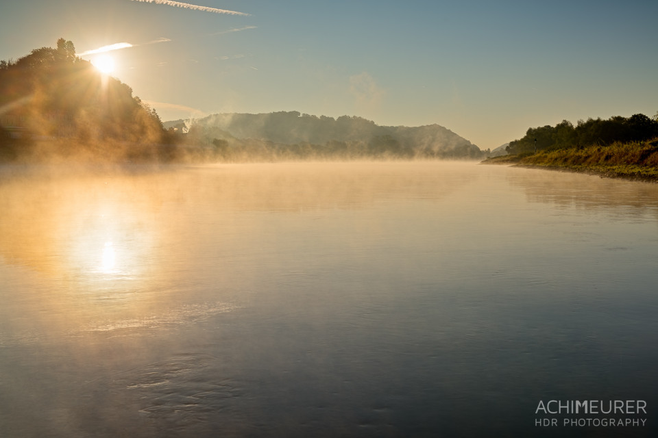 Sonnenaufgang an der Elbe bei Meißen