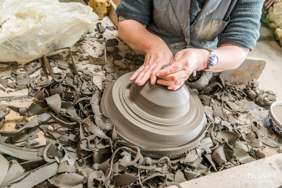 The pottery factory in Lagoa • Die Meurers