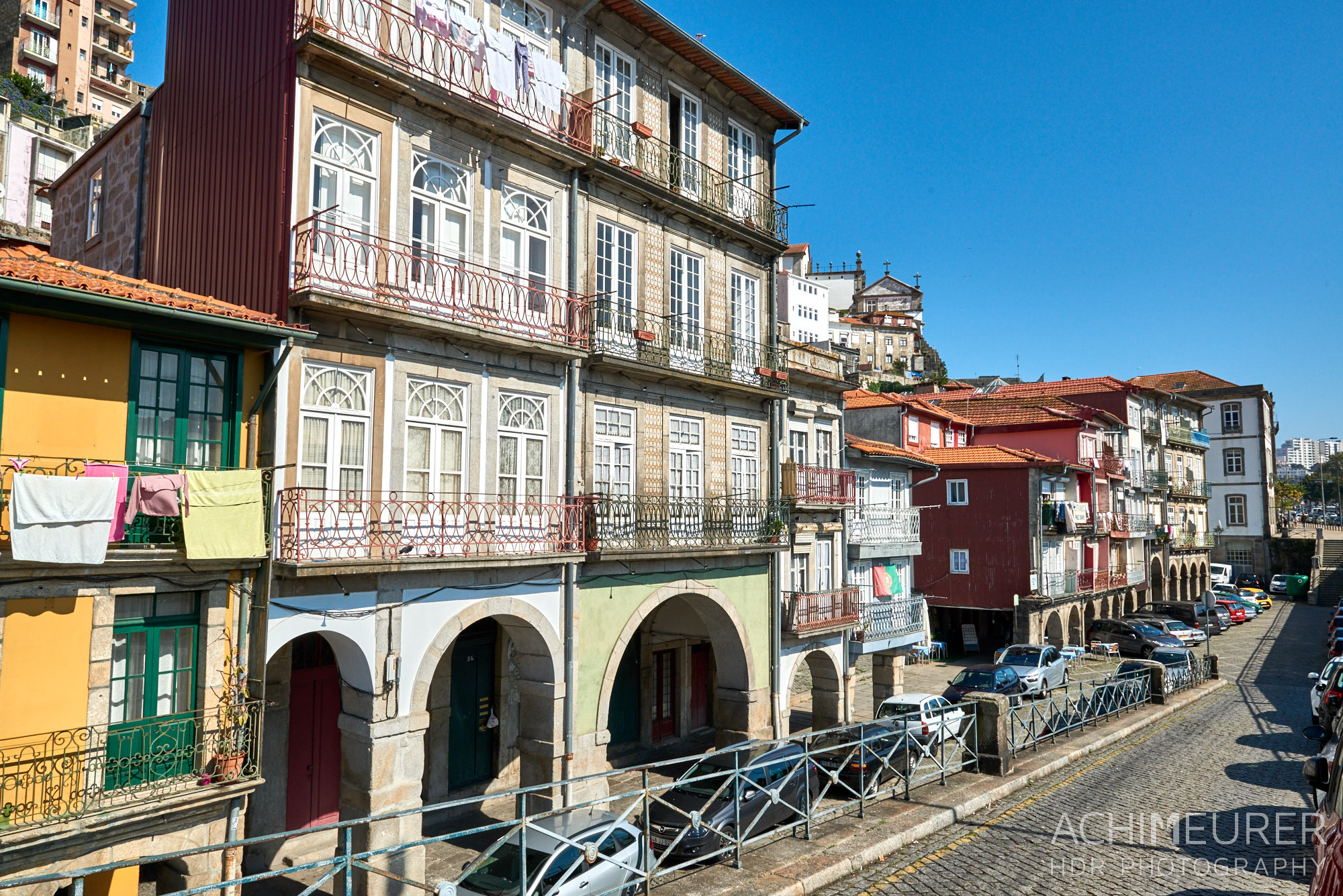 Die Küstenstadt Porto im Norden von Portugal by AchimMeurer.com . 