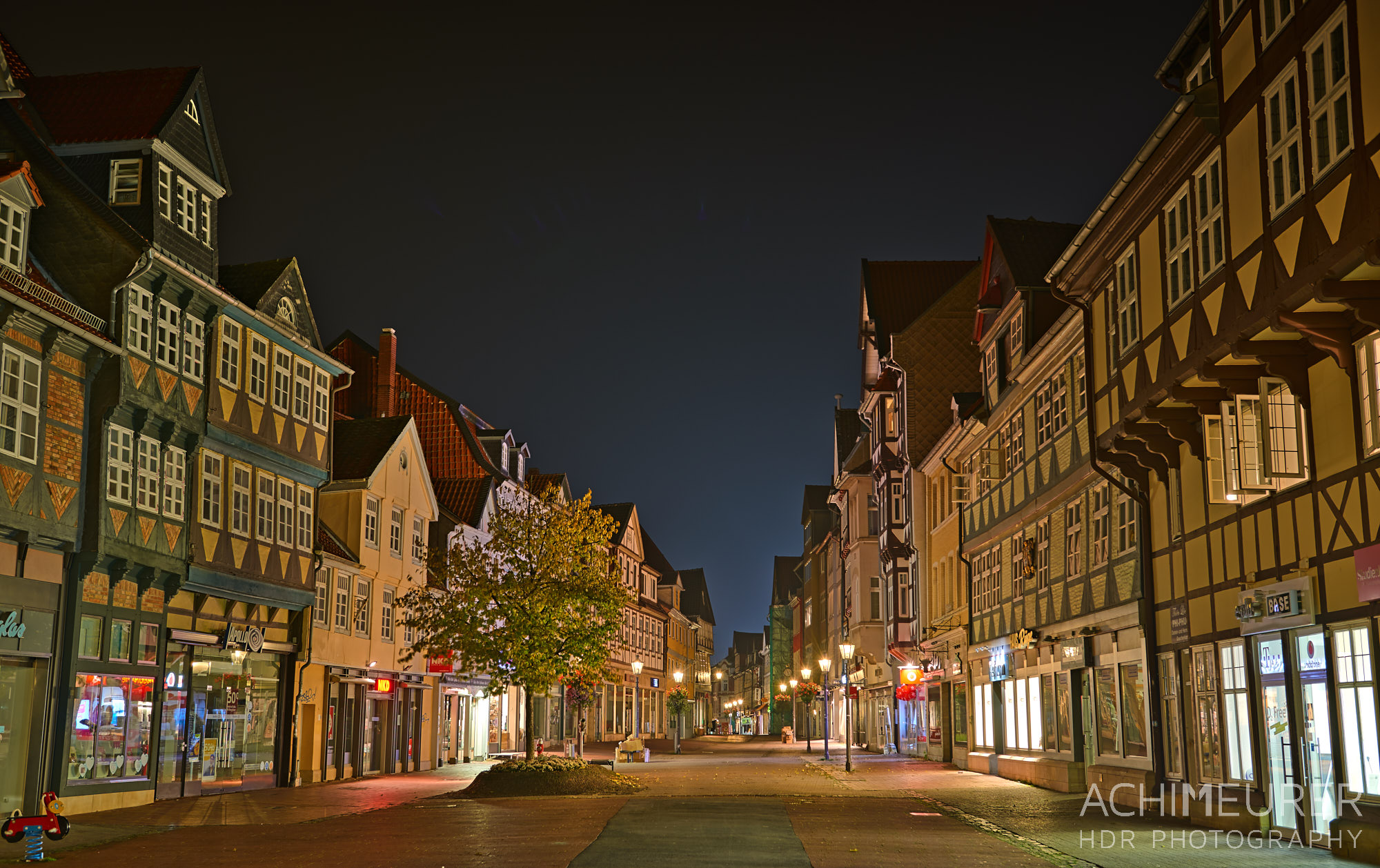 Nachtaufnahme Wolfenbüttel by Array. 