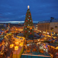 Weihnachtsmarkt in Dortmund im Ruhrgebiet by Array.