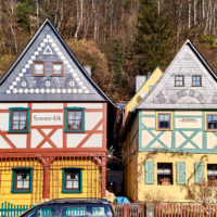 "Die 7 Brüder" - historische Fachwerkhäuse, sogenannte Umgebindehäuser, in Bad Schandau by Achim Meurer.