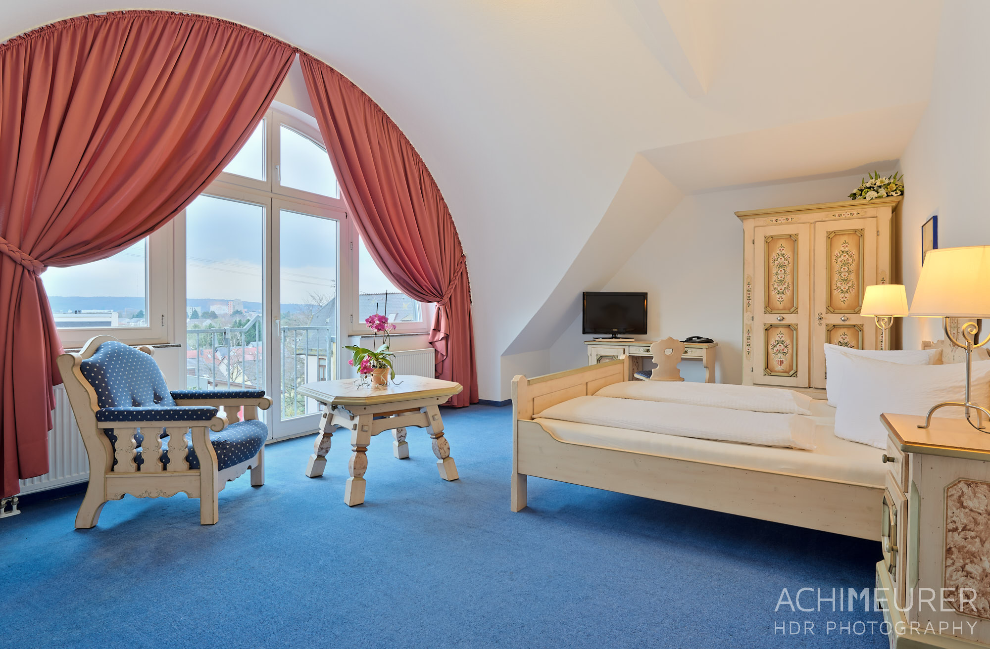 Die Zimmer im Hotel zur Post in Bonn by Array. 